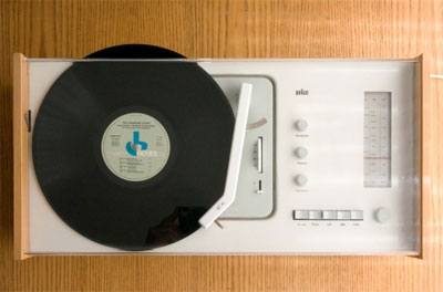 vintage-braun-record-player